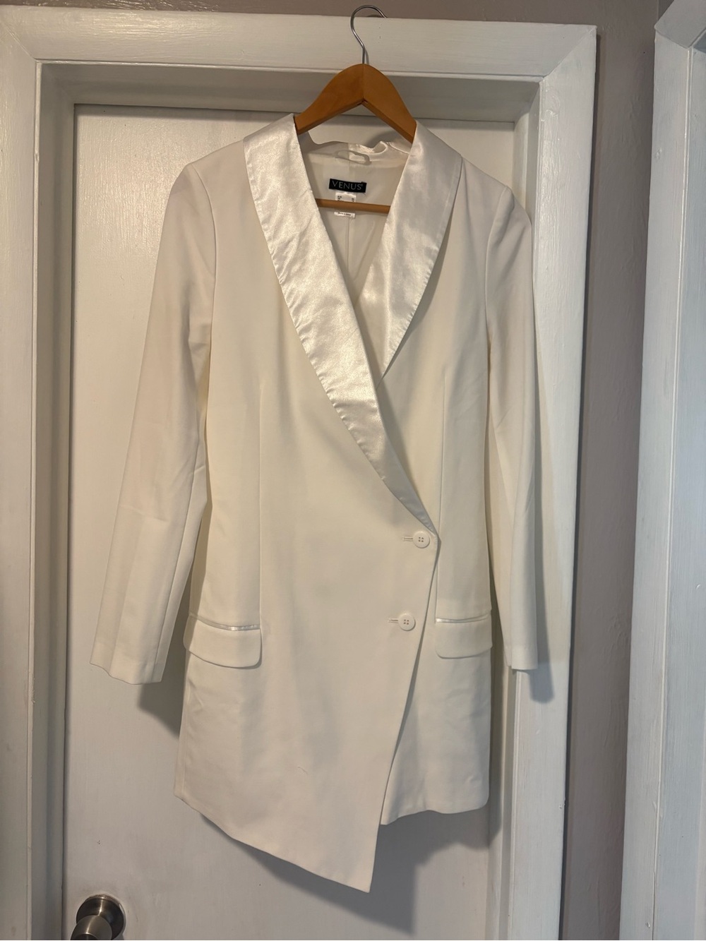 VENUS Ivory Satin-Trim Long Blazer
